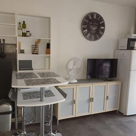 Apartment Le Victoria's Barcares: Beachfront Comfort With Private Parking *