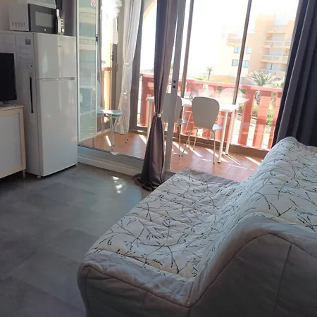 Apartment Le Victoria's Barcares: Beachfront Comfort With Private Parking *